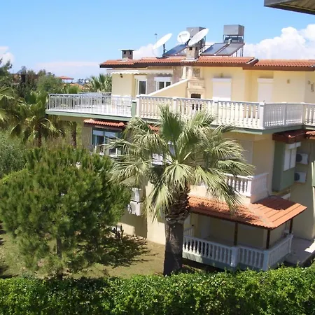 Willemstad Park Villa Side